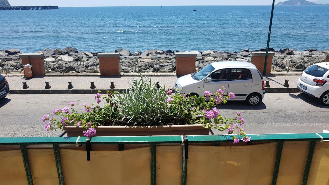 Hotel Taromy Naples Exterior photo